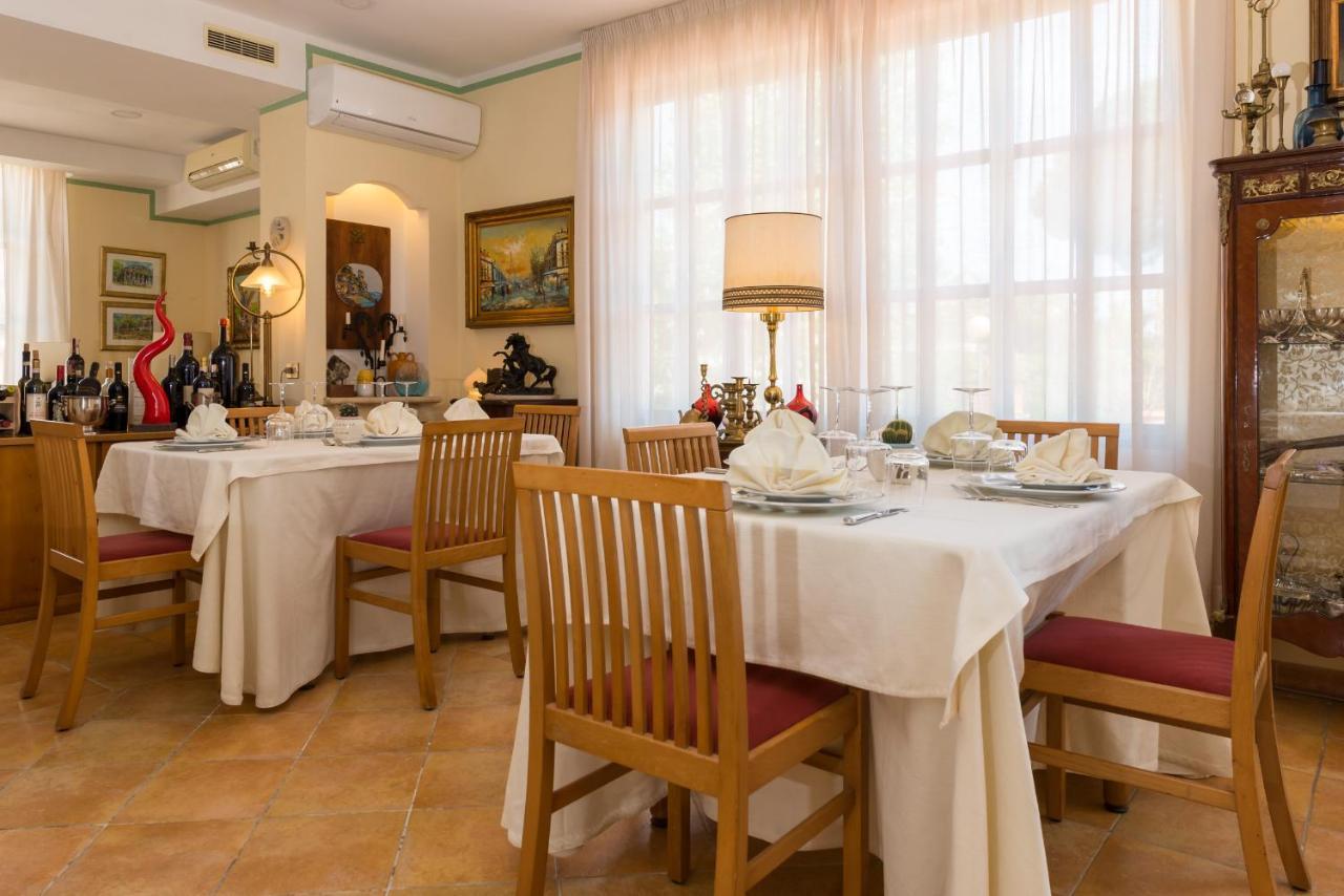 Hotel Villa Rita Пестум Екстер'єр фото