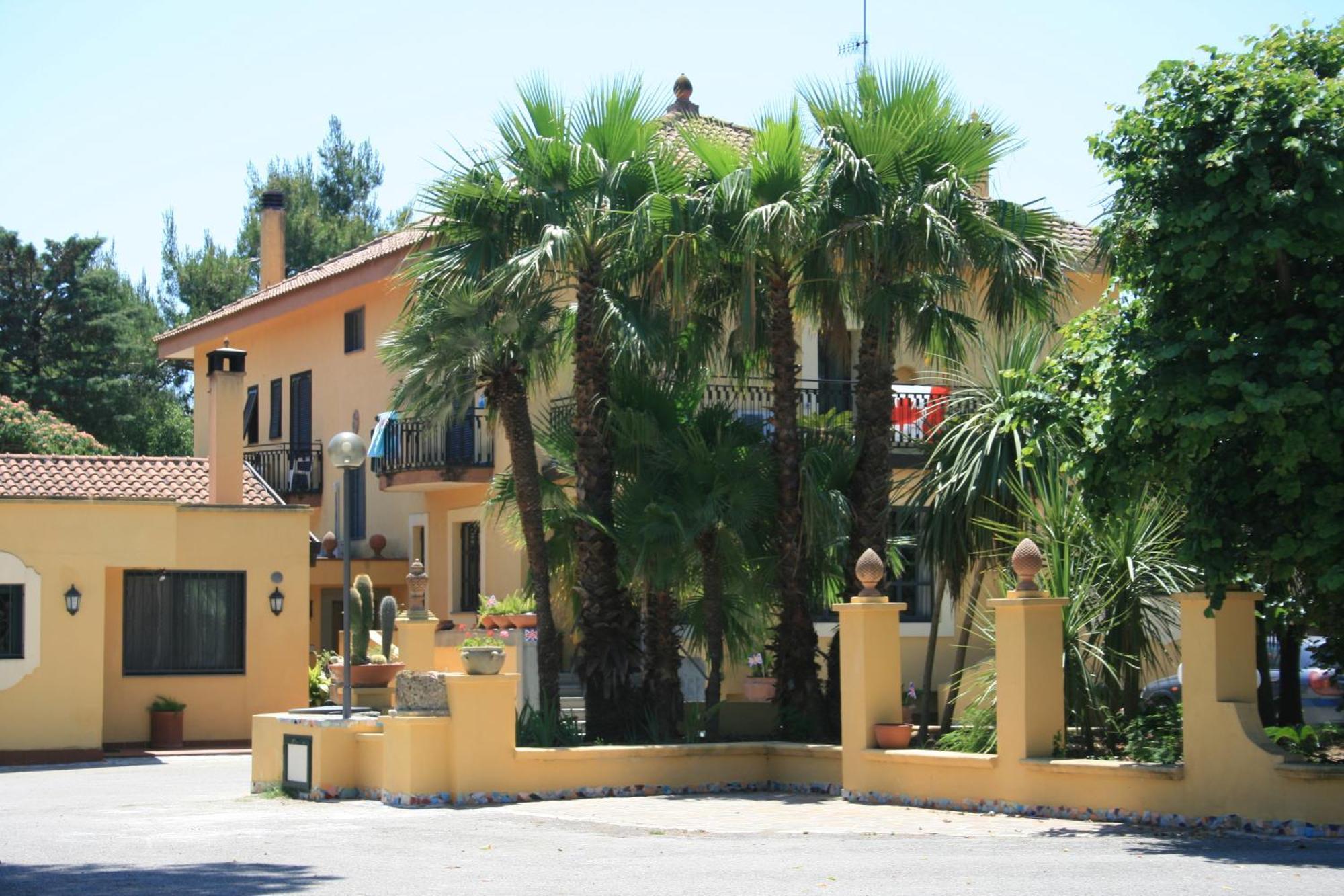 Hotel Villa Rita Пестум Екстер'єр фото